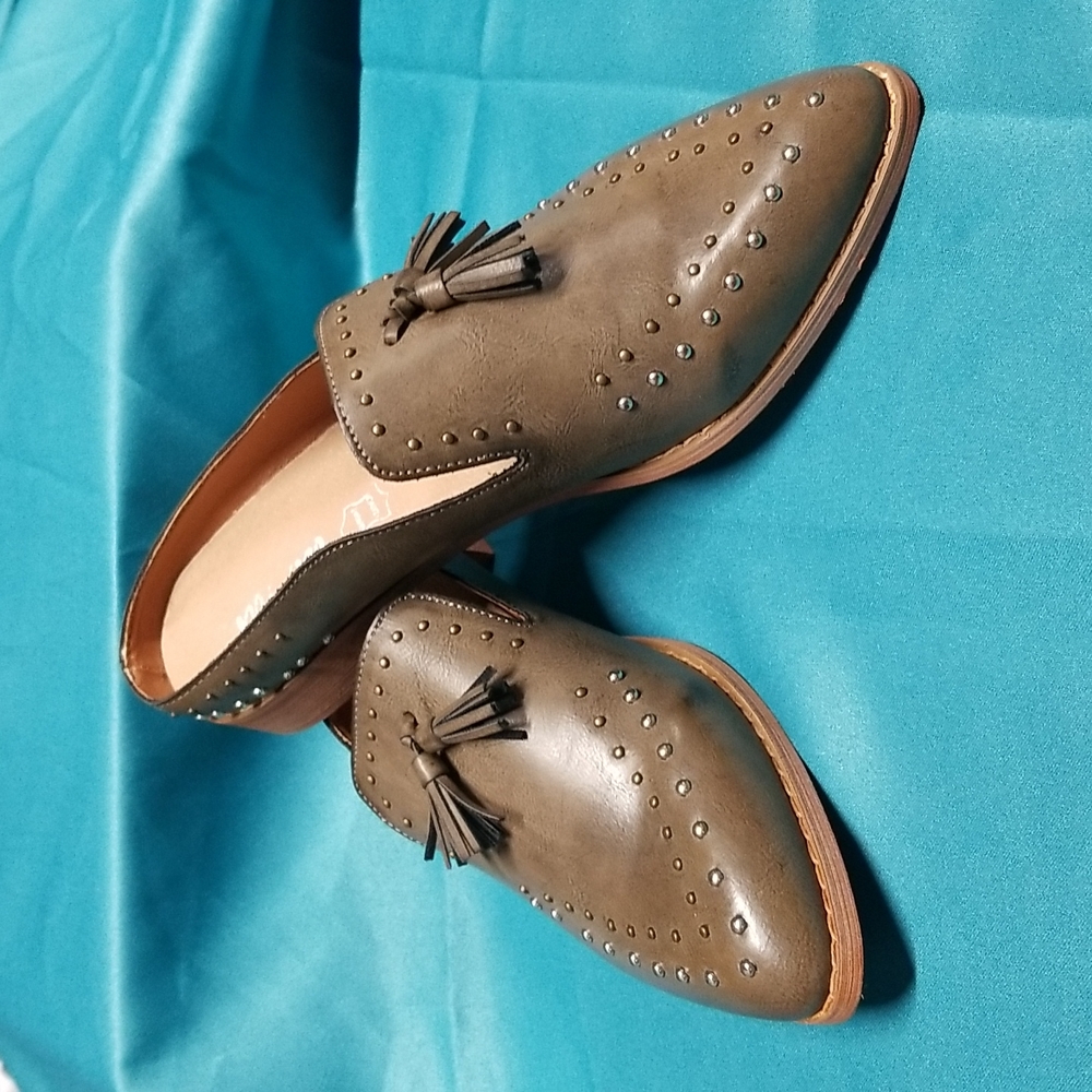 Leather upper mules